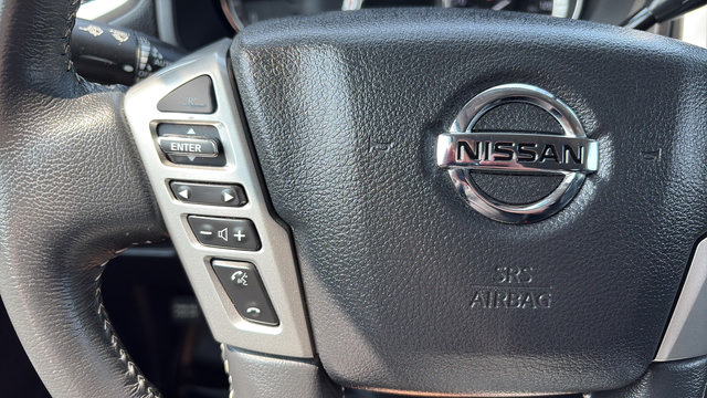 Used 2016 Nissan Titan PRO-4X AWD/4WD image 14