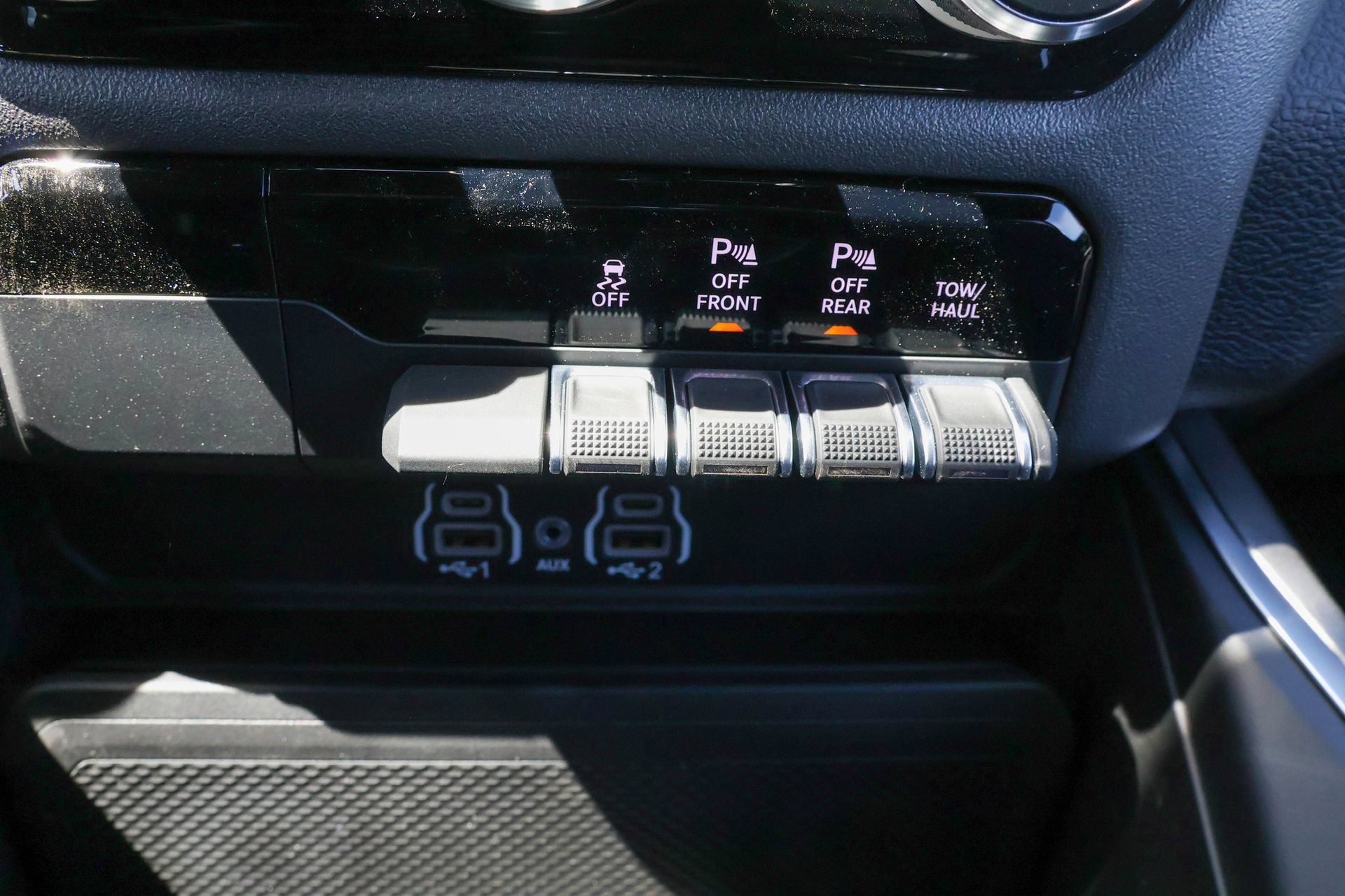 New 2026 RAM 1500 Express AWD/4WD image 23