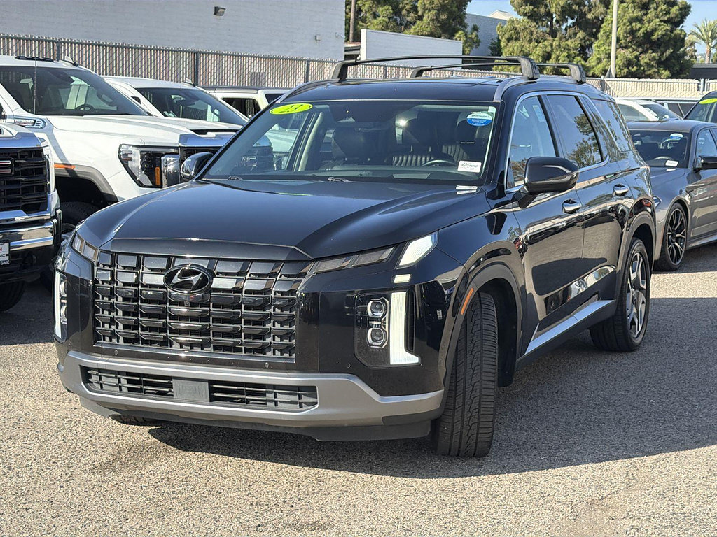 Used 2023 Hyundai Palisade Limited FWD image 3
