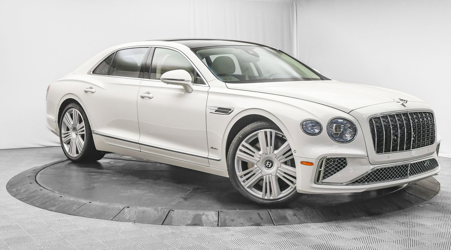 New 2026 Bentley Flying Spur Plug-In Hybrid 360° Tour