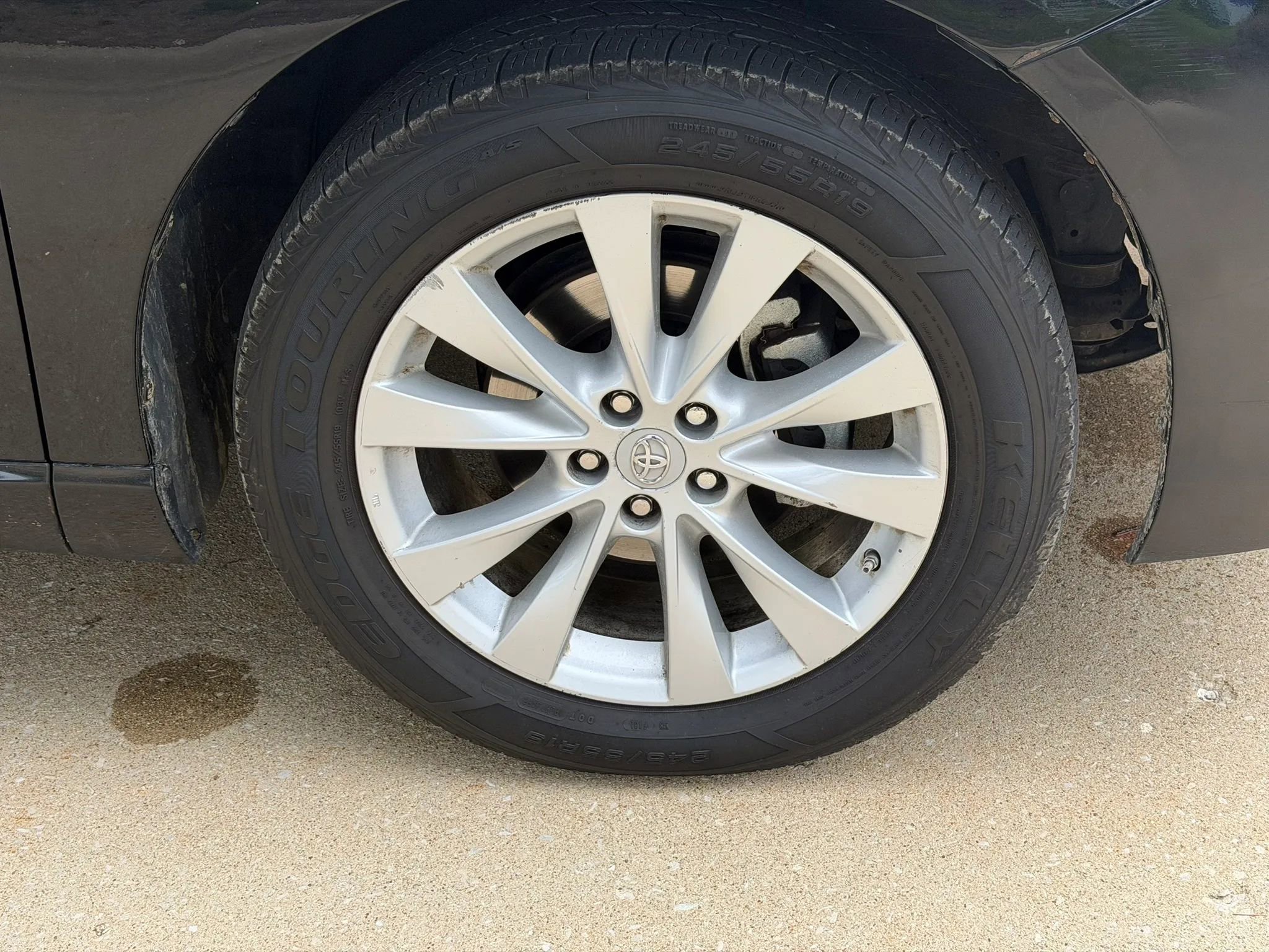 Used 2013 Toyota Venza LE AWD/4WD image 12
