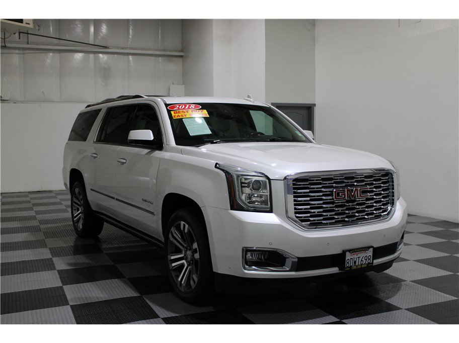 Used 2018 GMC Yukon XL Denali w/ Denali Ultimate Package image 3