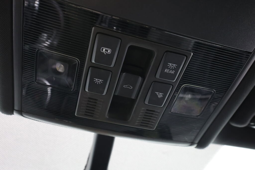 Used 2016 Volkswagen GTI Autobahn image 38