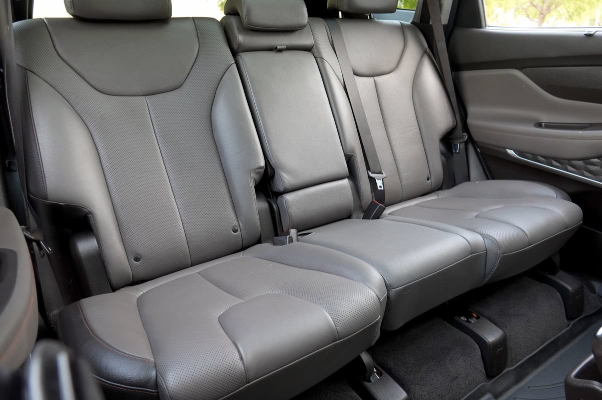 Used 2020 Hyundai Santa Fe Limited FWD image 12