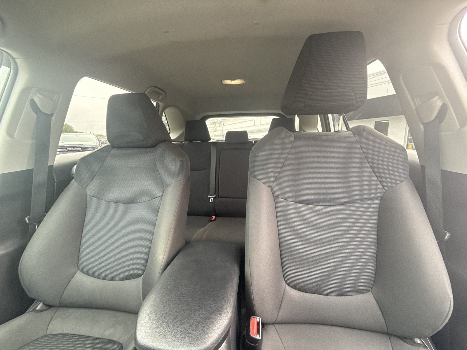 Used 2025 Toyota RAV4 LE AWD/4WD image 11