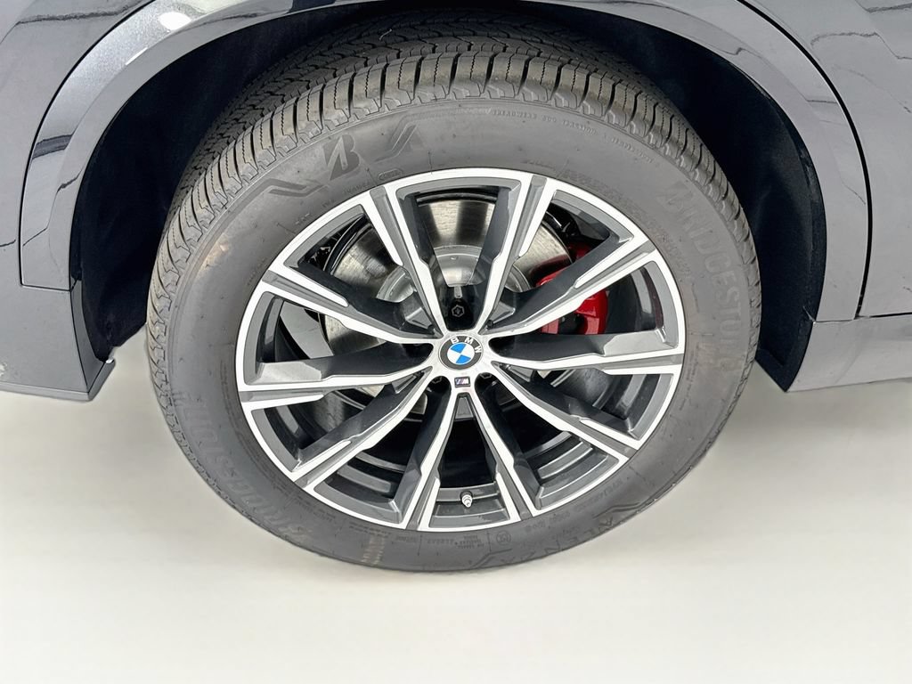 New 2026 BMW X5 xDrive40i w/ M Sport Package AWD/4WD image 30