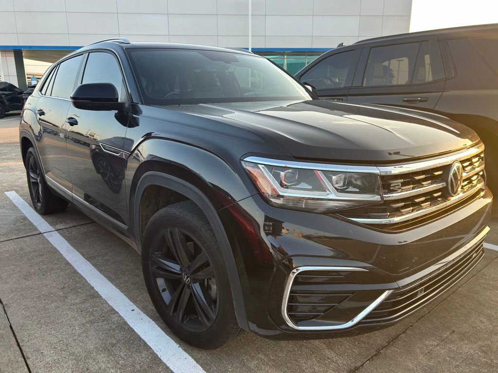 Used 2021 Volkswagen Atlas Cross Sport SE w/ Panoramic Sunroof Package FWD image 12