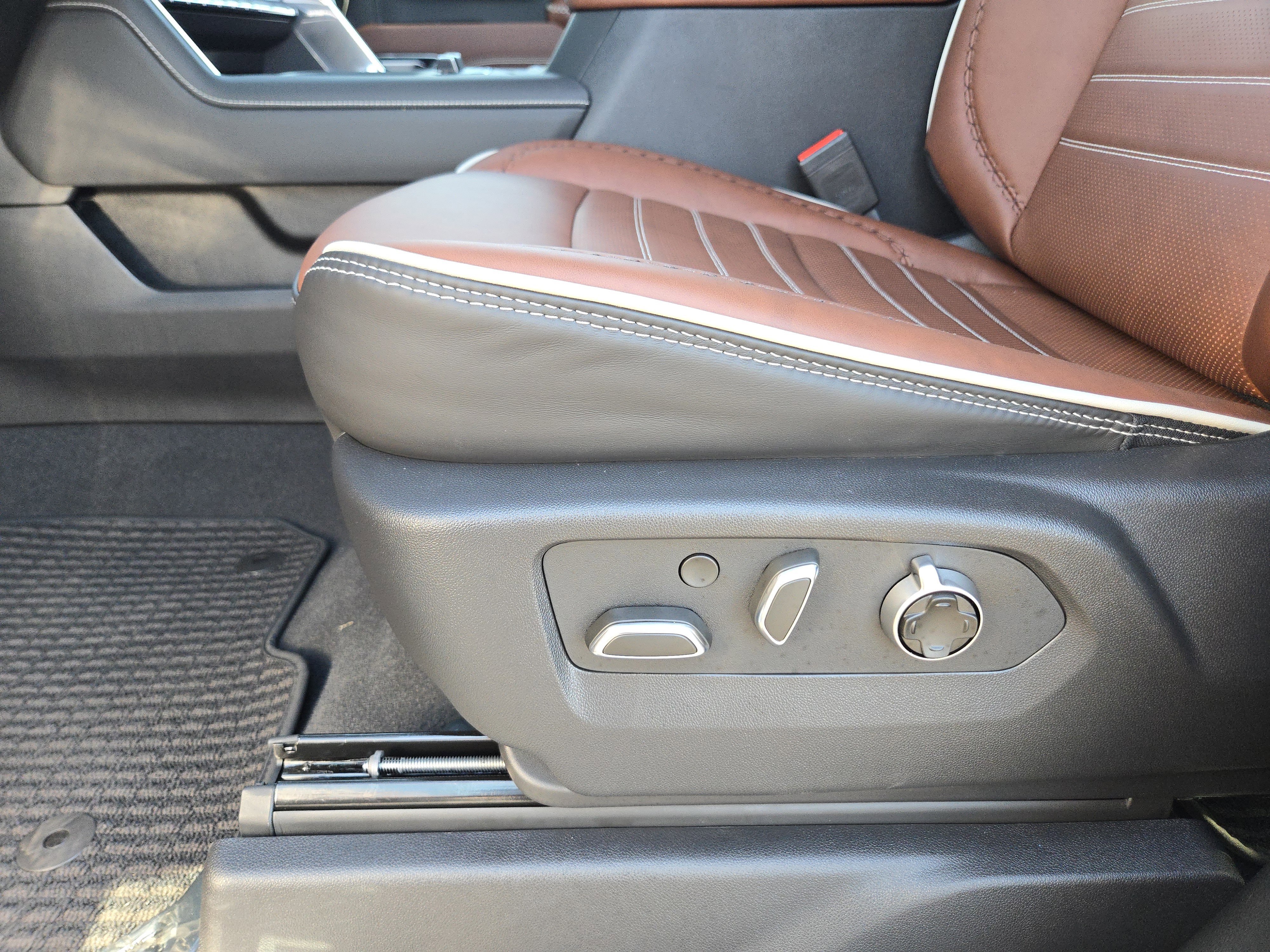 New 2026 GMC Sierra 2500 Denali Ultimate image 18