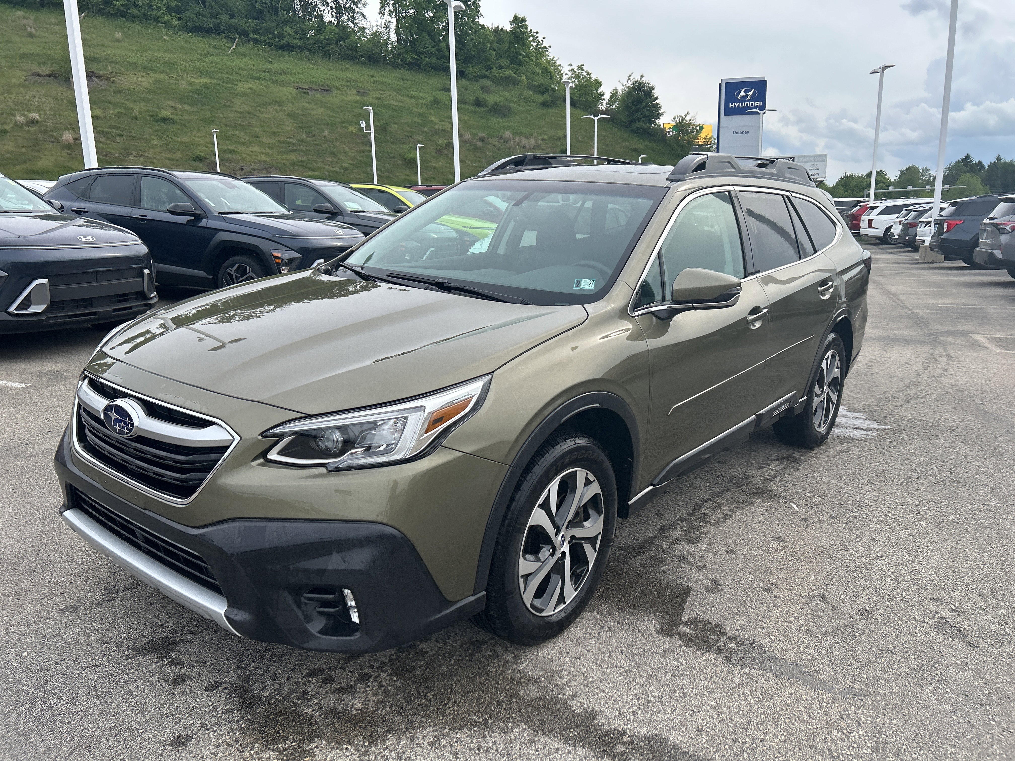 Used 2021 Subaru Outback Limited AWD/4WD image 14