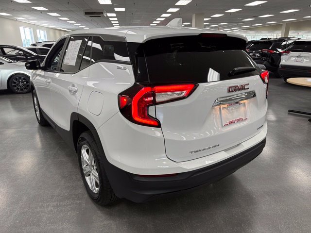 Used 2024 GMC Terrain SLE AWD/4WD image 5