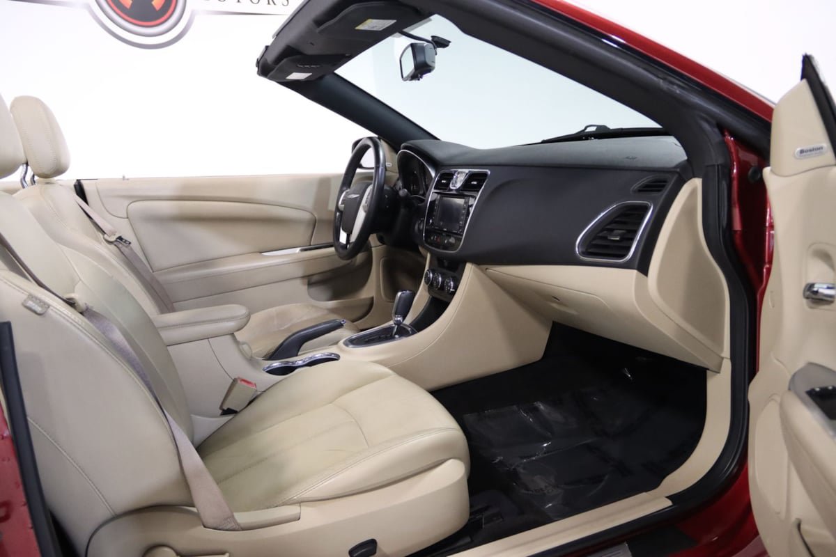 Used 2013 Chrysler 200 Limited FWD image 54