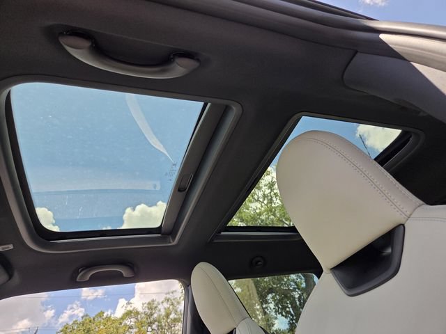 New 2026 MINI Cooper 2-Door Hardtop FWD image 18