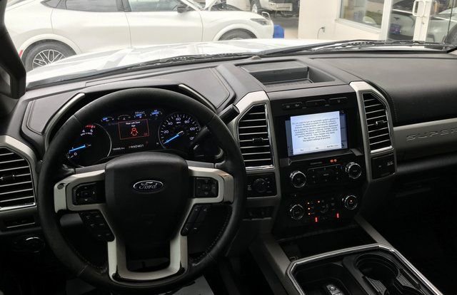 Used 2017 Ford F350 Lariat w/ Lariat Ultimate Package image 9