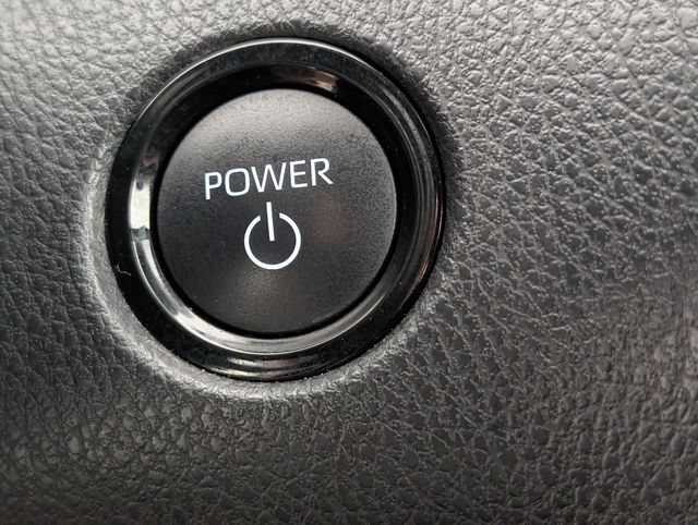 Used 2025 Toyota Camry SE FWD image 23