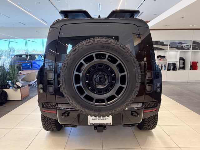 New 2026 Land Rover Defender 110 OCTA AWD/4WD image 19