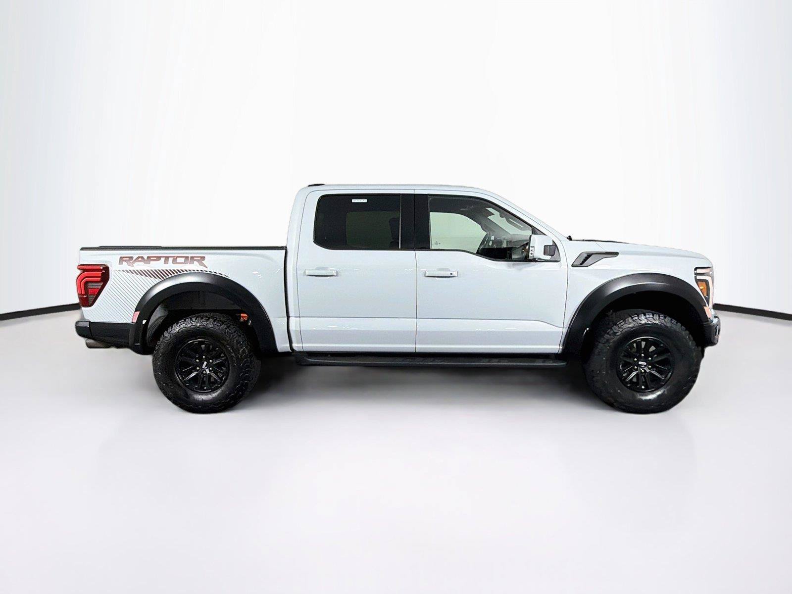 Used 2025 Ford F150 Raptor AWD/4WD image 12