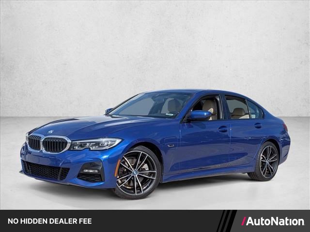 Used 2022 BMW 330e w/ M Sport Package RWD image 1