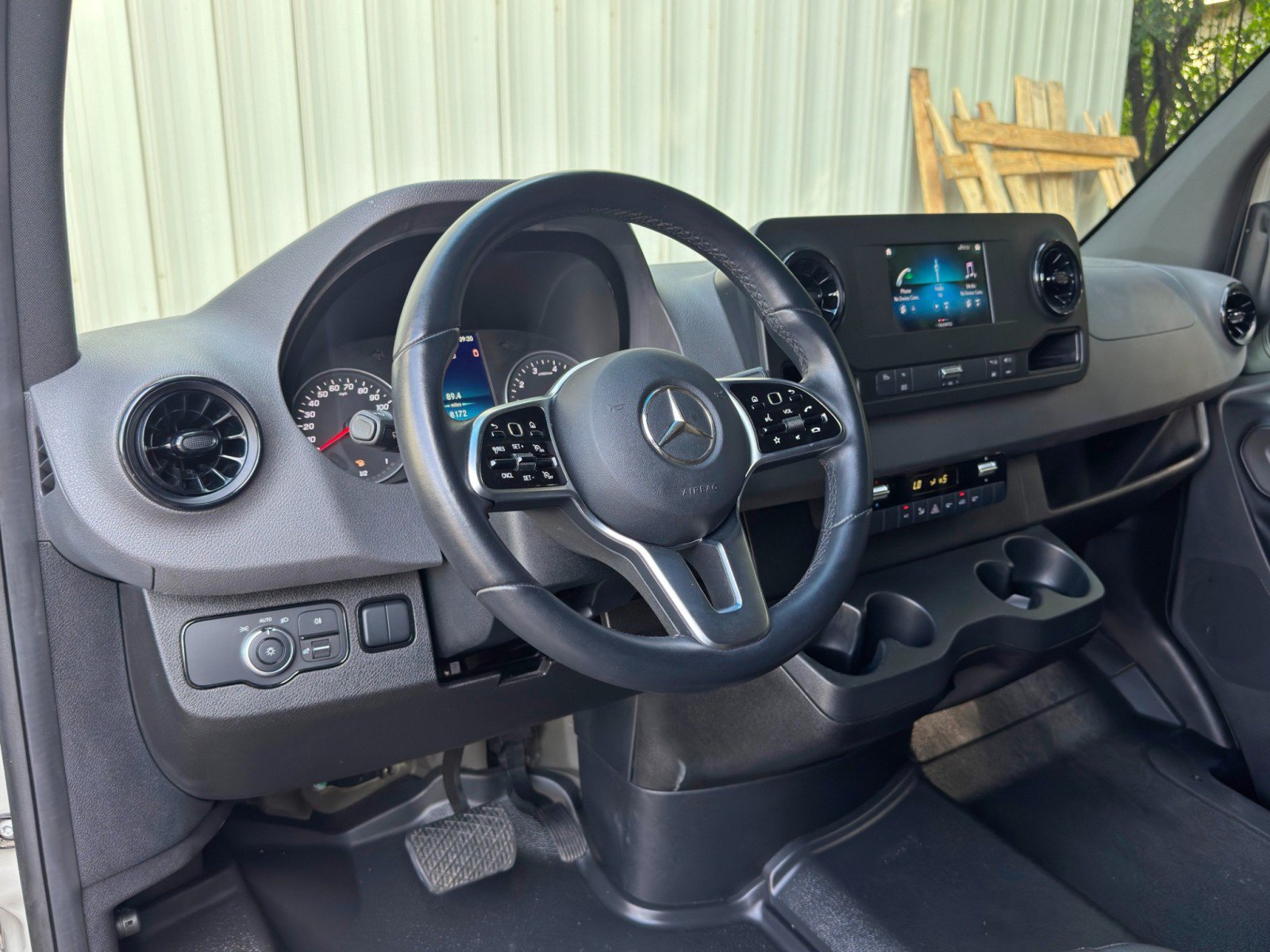 Used 2022 Mercedes-Benz Sprinter 2500 image 13
