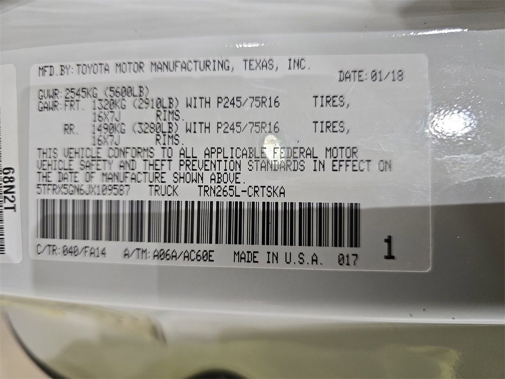 Used 2018 Toyota Tacoma SR image 29