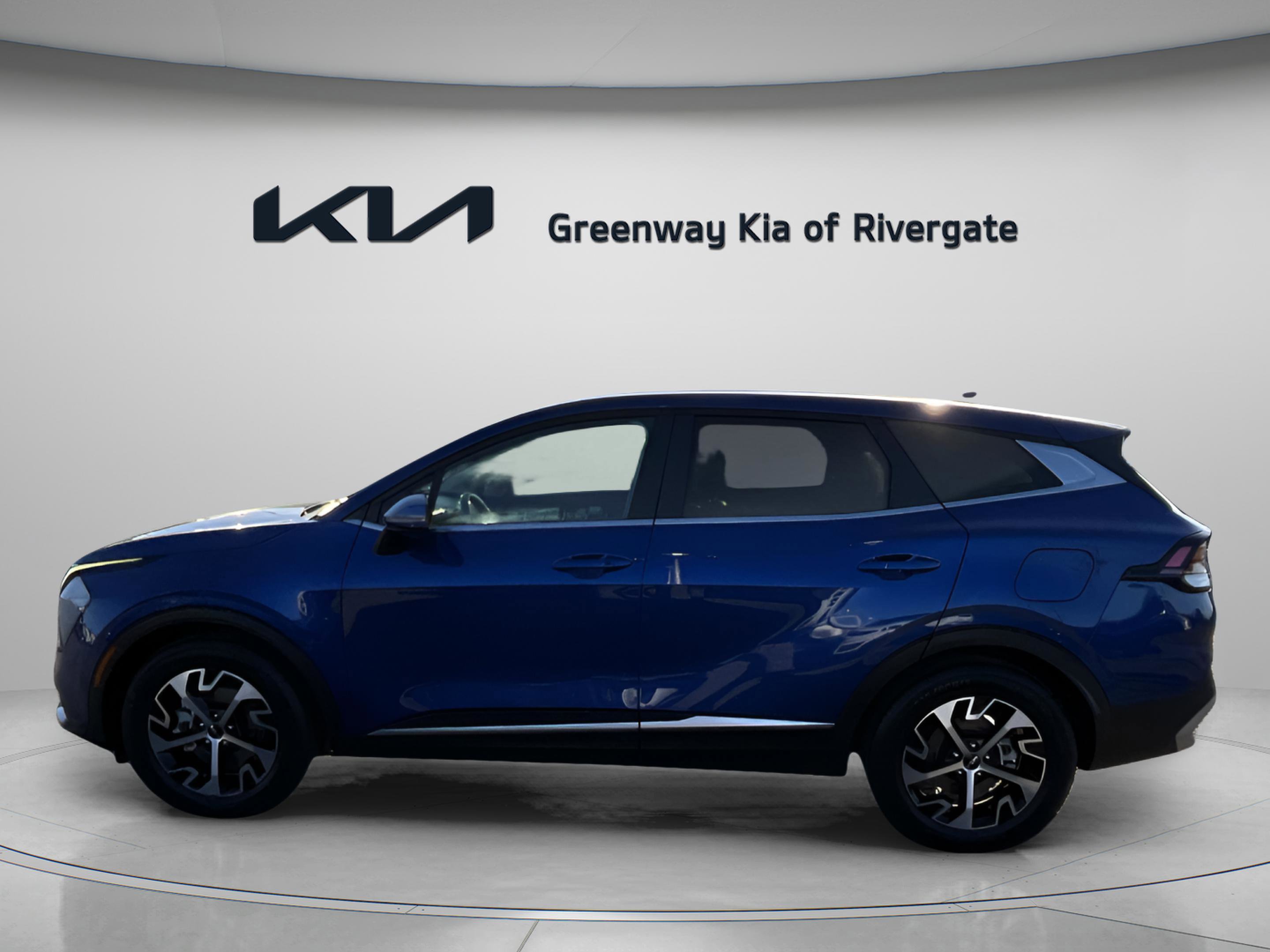Used 2023 Kia Sportage EX image 4