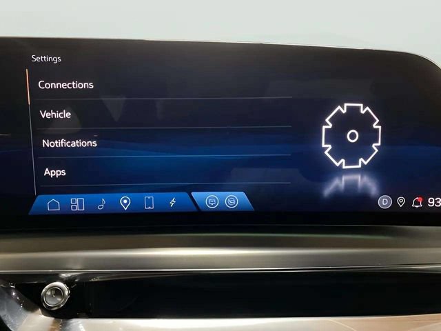 Used 2023 Cadillac Lyriq 2WD image 50
