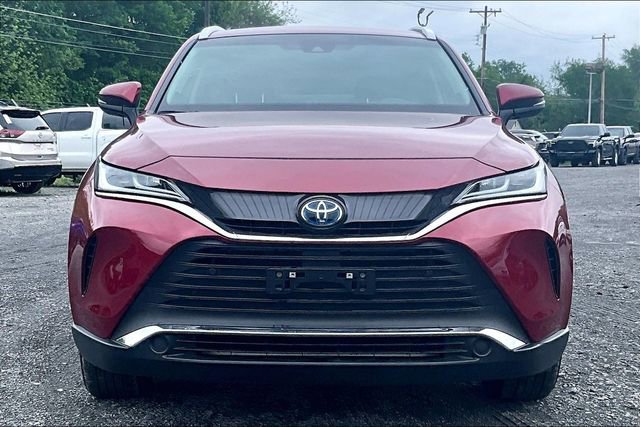 Used 2021 Toyota Venza XLE w/ Softex Package image 2