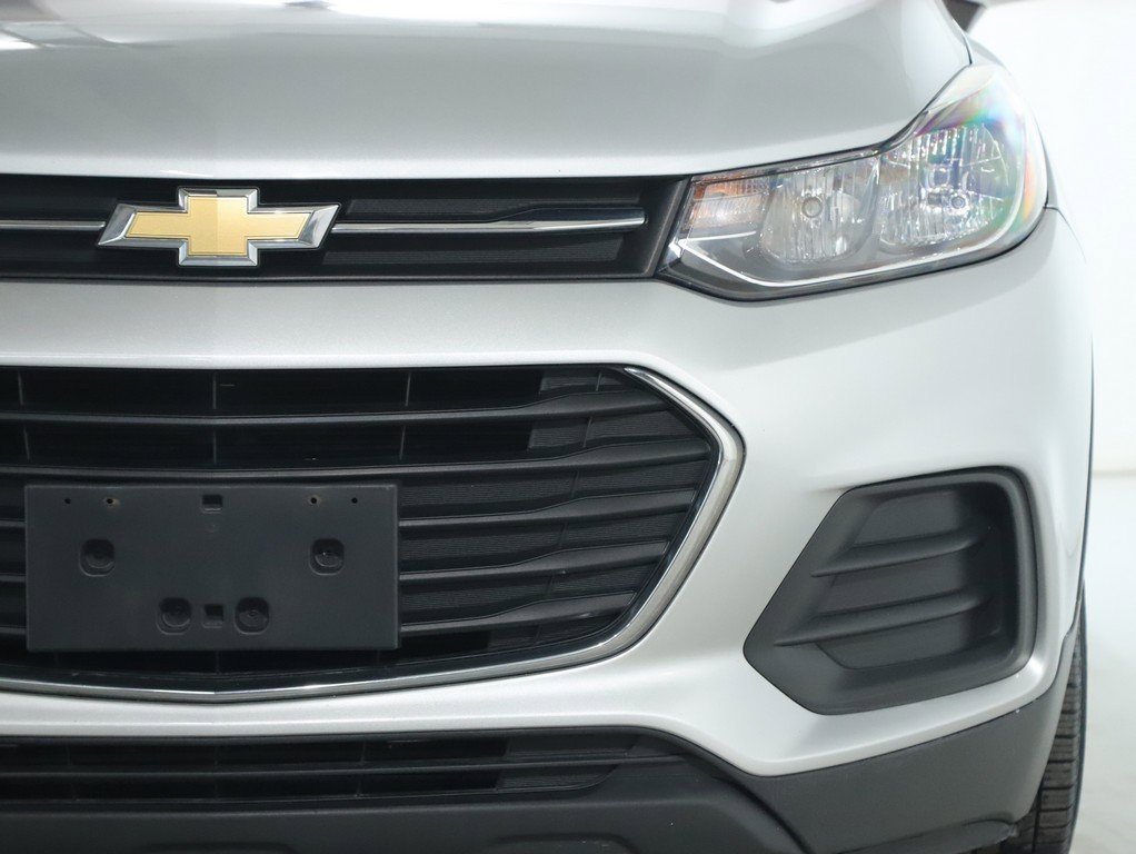 Used 2018 Chevrolet Trax LS image 8