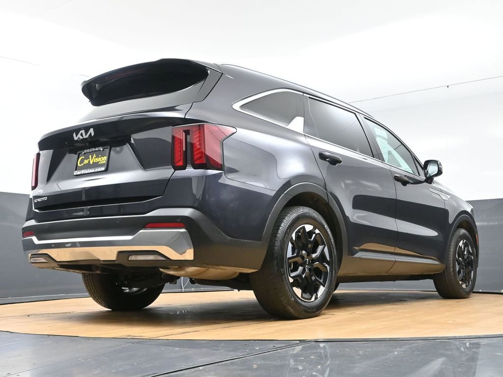Used 2025 Kia Sorento S image 56
