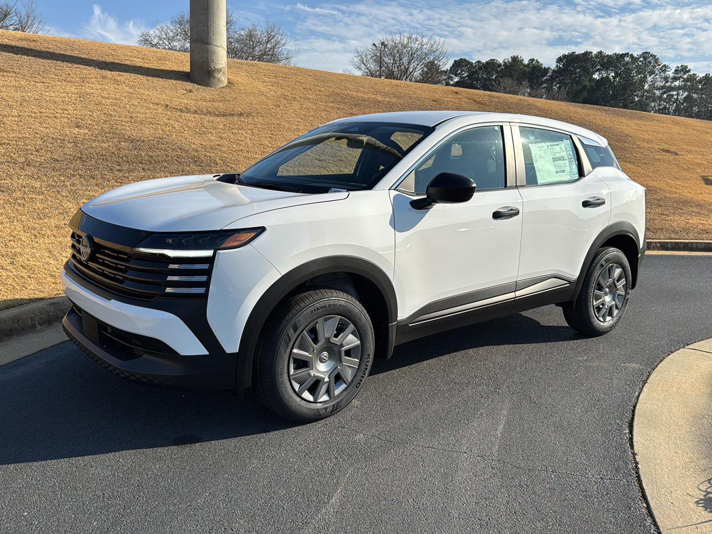 New 2026 Nissan Kicks S image 2