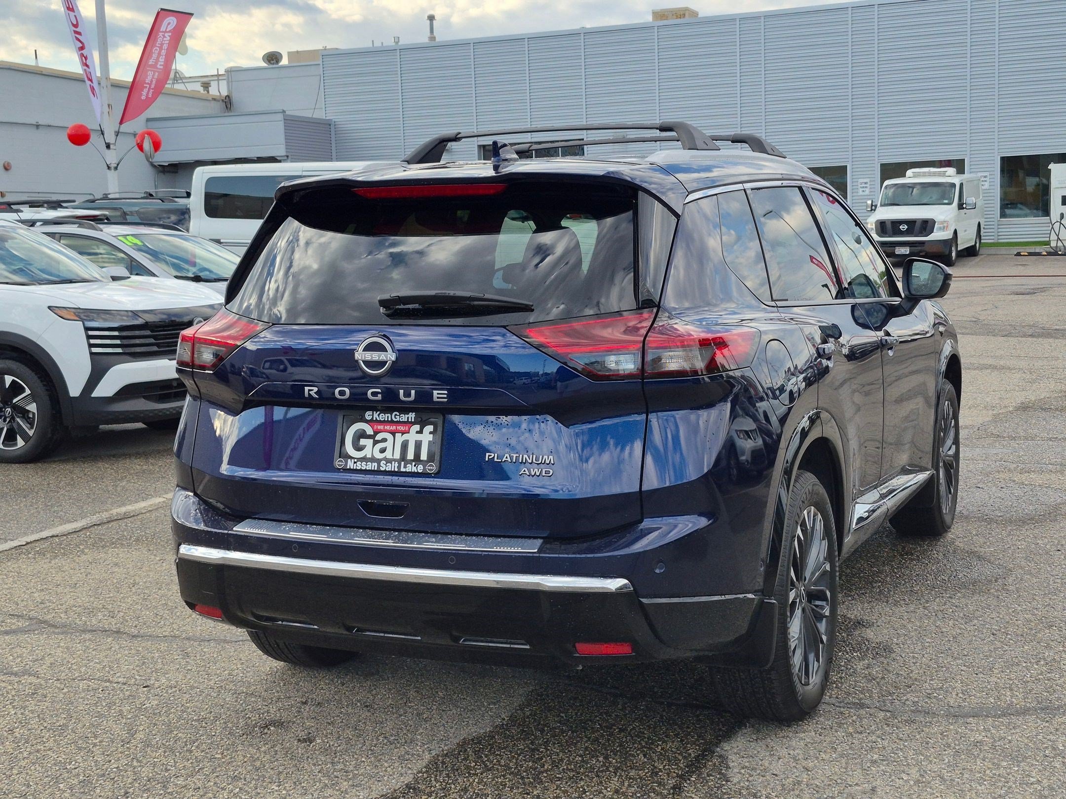 Used 2026 Nissan Rogue Platinum w/ Platinum Premium Package AWD/4WD image 3