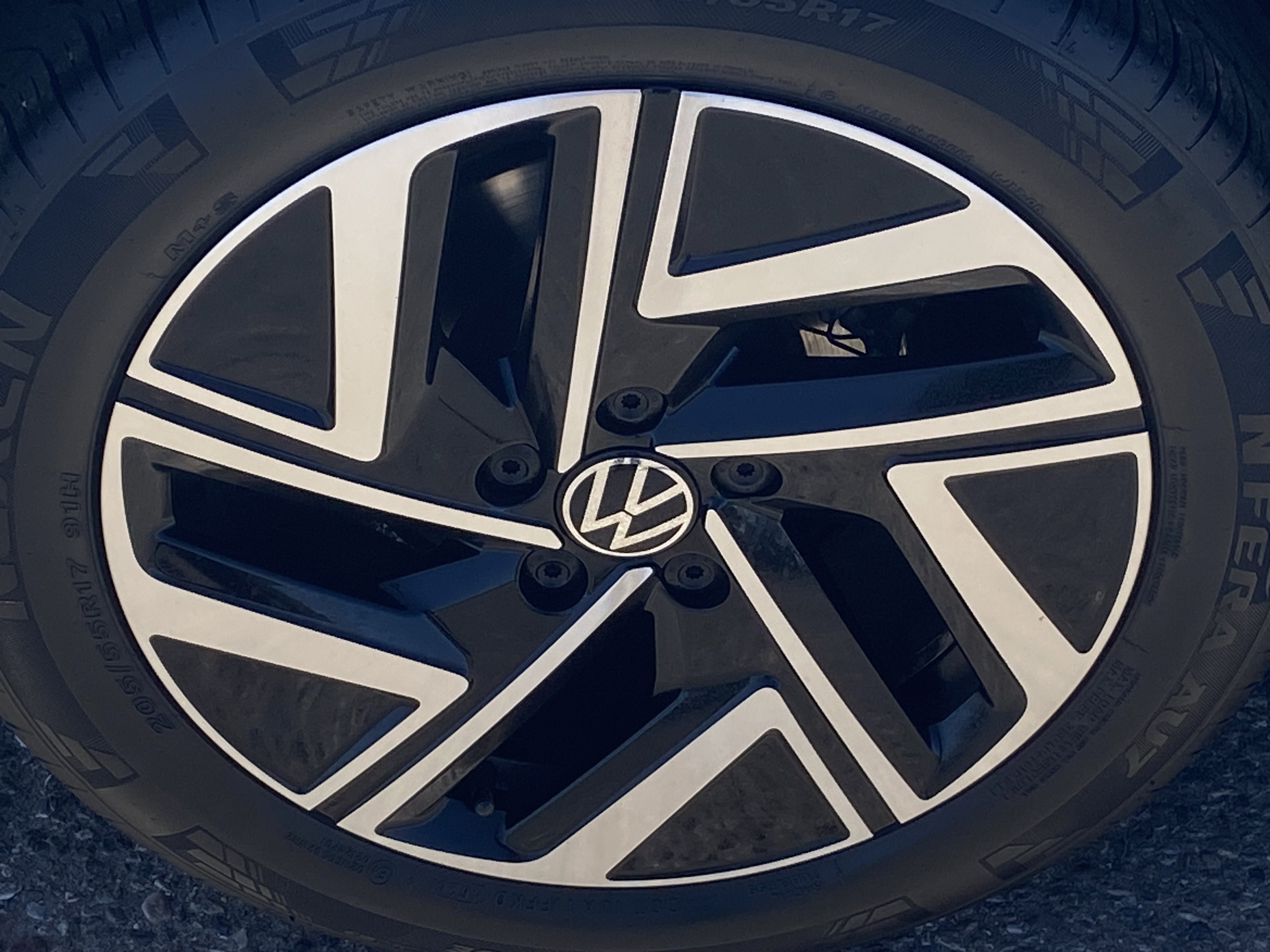 Used 2024 Volkswagen Jetta SEL FWD image 8