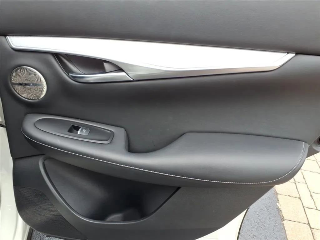 Used 2022 INFINITI QX50 Essential image 14