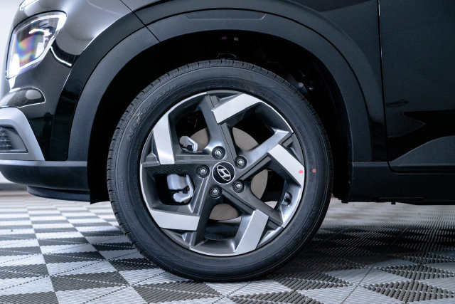 New 2026 Hyundai Venue SEL FWD image 9