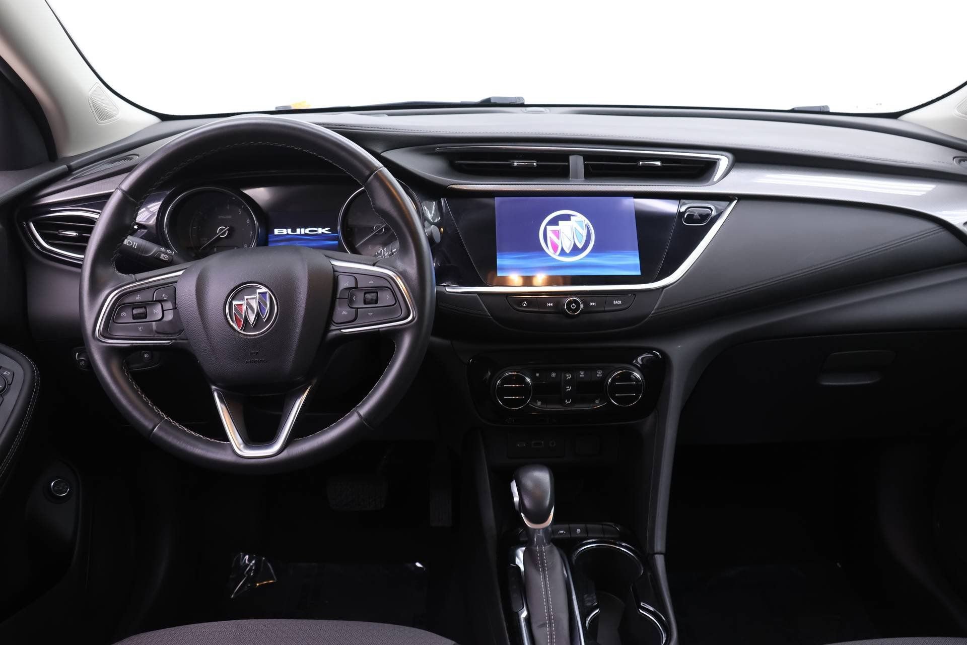 Used 2022 Buick Encore GX Select w/ Sport Touring Package image 8