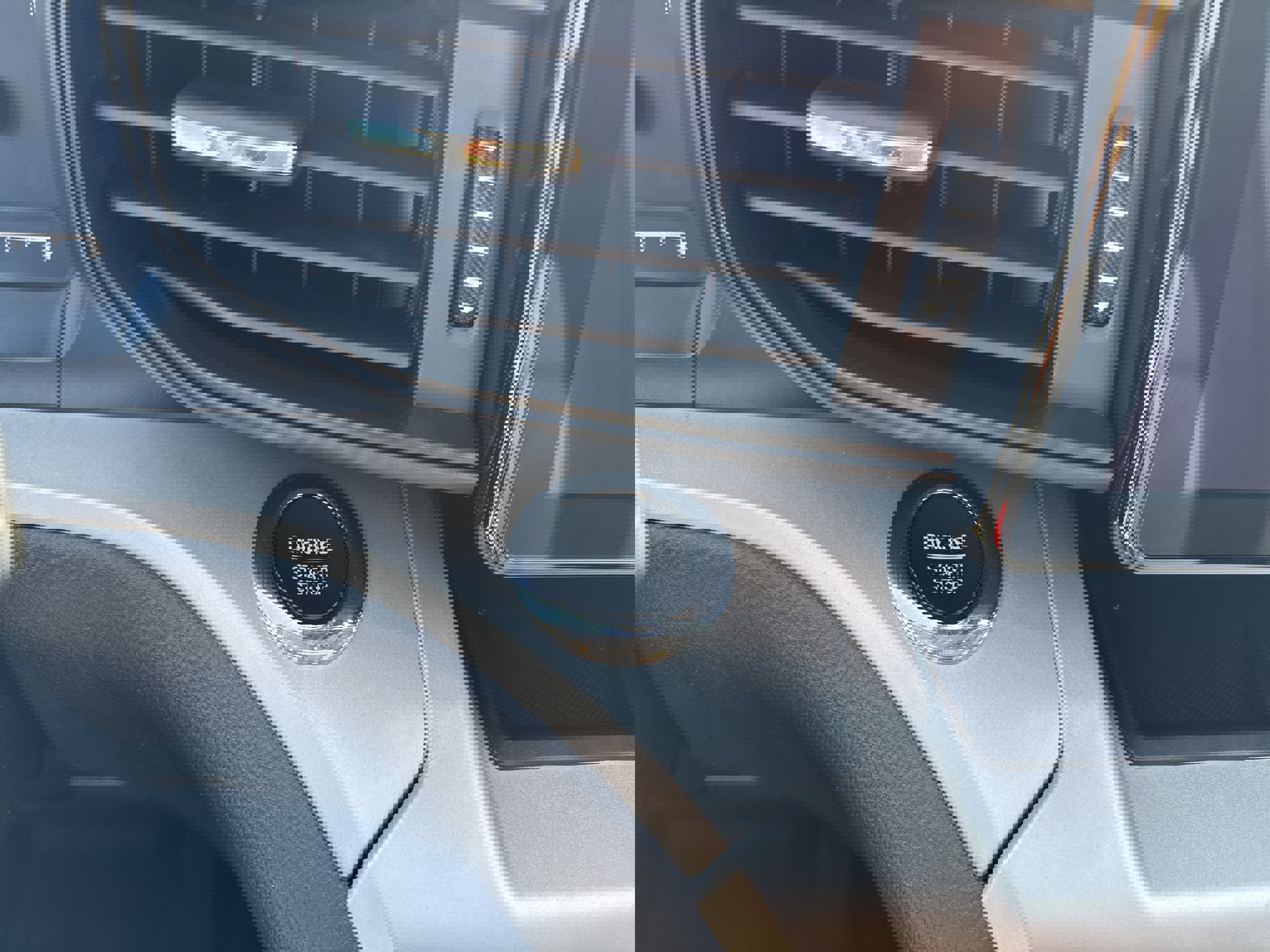 Used 2022 Ford Explorer XLT image 17