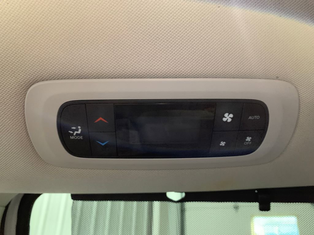 Used 2021 Chrysler Pacifica Touring-L image 20
