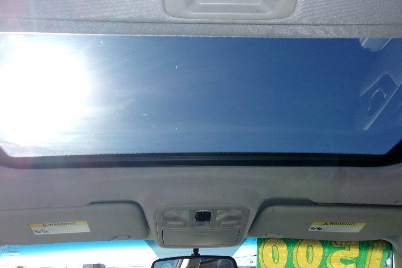 Used 2010 Kia Optima EX w/ Premium Pkg image 12