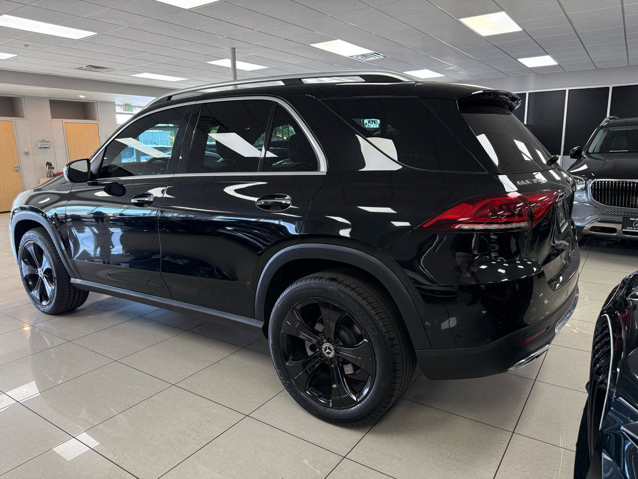Used 2020 Mercedes-Benz GLE 350 w/ Parking Assist Package image 49