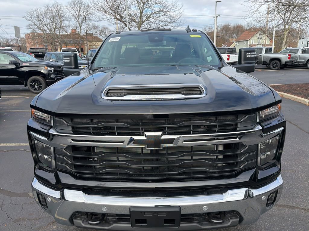New 2026 Chevrolet Silverado 3500 LT w/ Convenience Package image 2