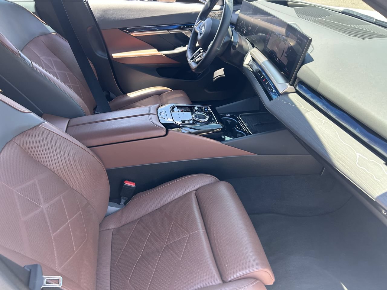 Used 2024 BMW i5 M60 w/ Executive Package AWD/4WD image 9