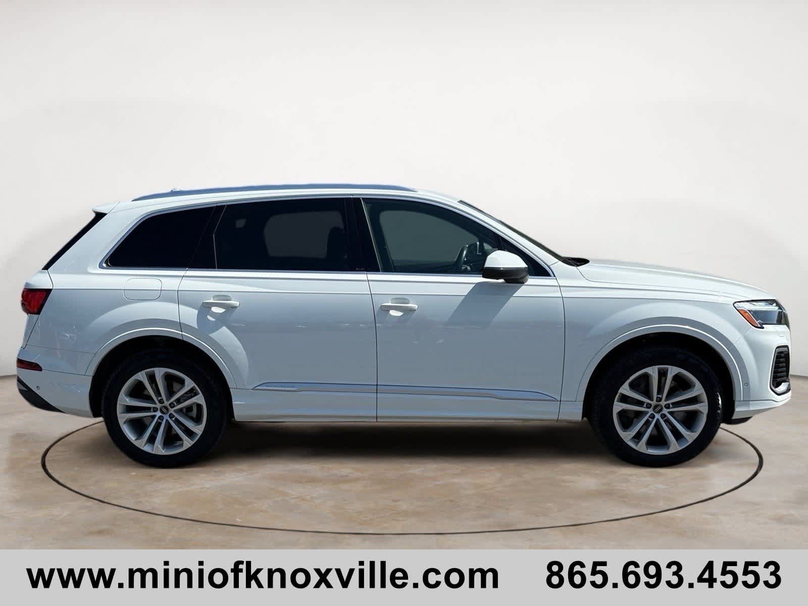 Used 2025 Audi Q7 3.0T Premium Plus AWD/4WD image 2