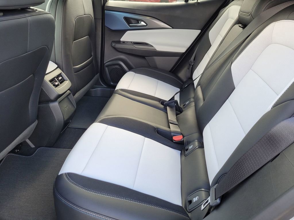 New 2026 Chevrolet Equinox EV LT image 8