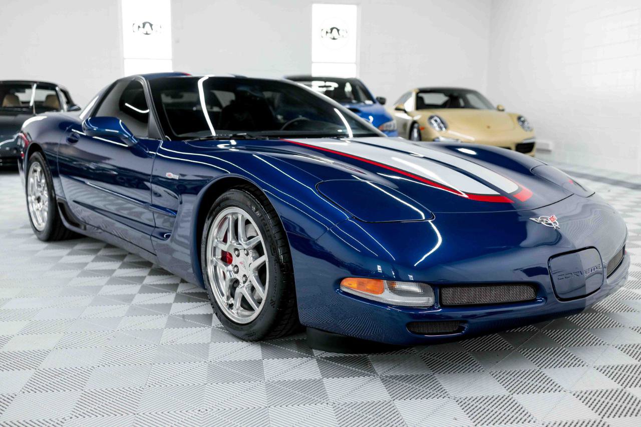 Used 2004 Chevrolet Corvette Z06 w/ Z06 Preferred Equipment Group image 5