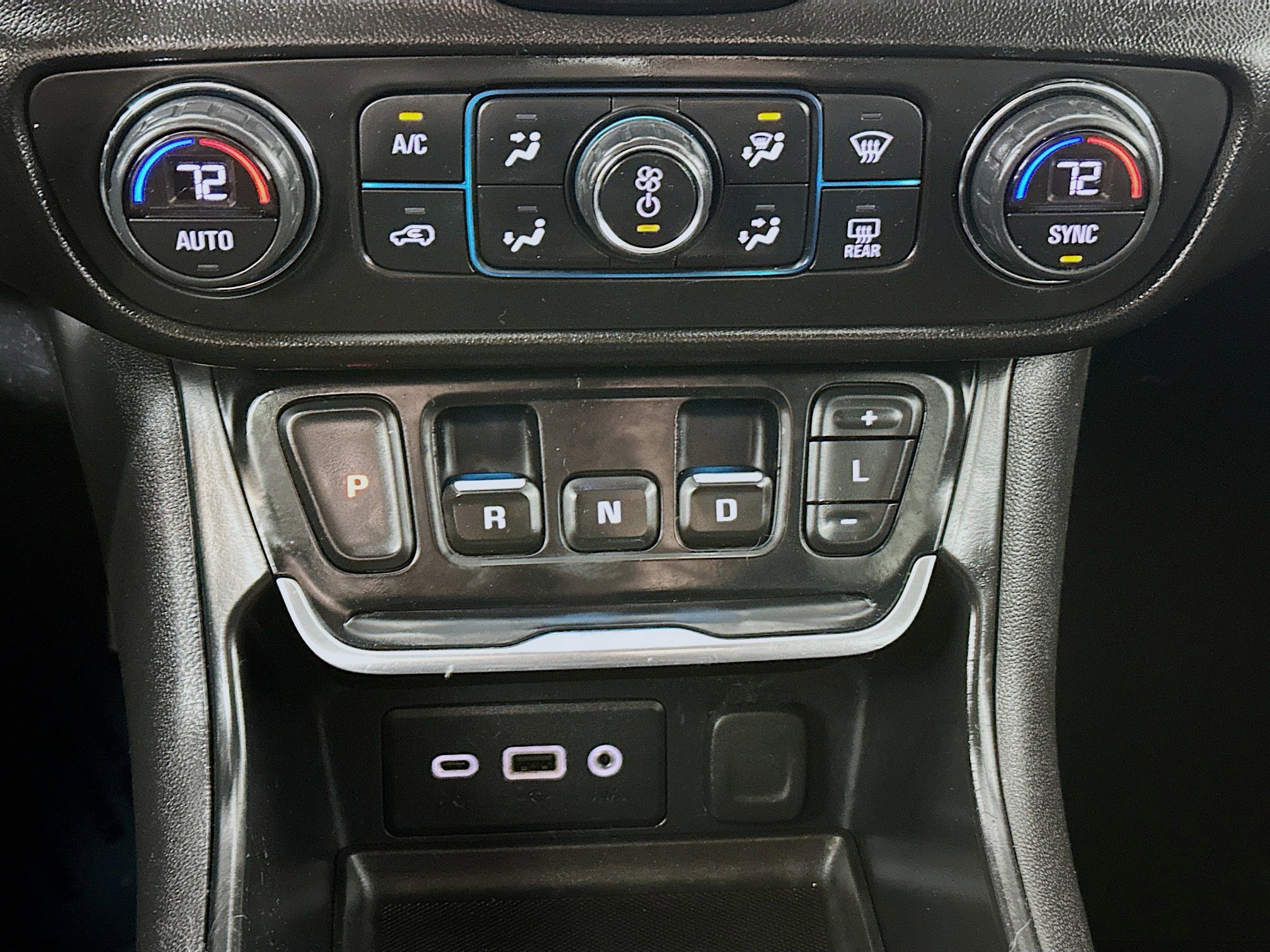 Used 2019 GMC Terrain SLE w/ Driver Convenience Package image 15