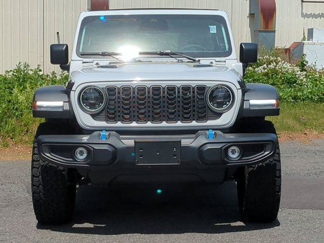 Certified 2025 Jeep Wrangler Unlimited Rubicon 4xe w/ Convenience Group AWD/4WD image 2