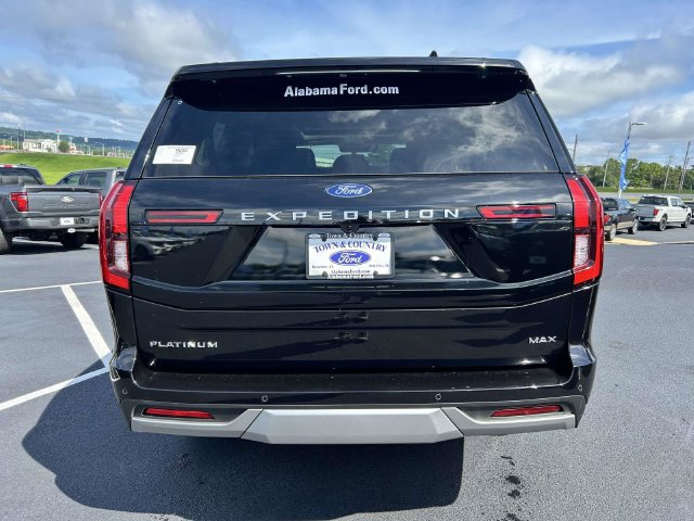 New 2026 Ford Expedition Platinum w/ Platinum Ultimate Package AWD/4WD image 4
