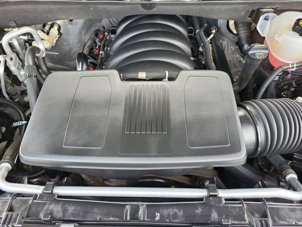 Used 2025 GMC Yukon Elevation w/ LPO, Elevation Black Package AWD/4WD image 17
