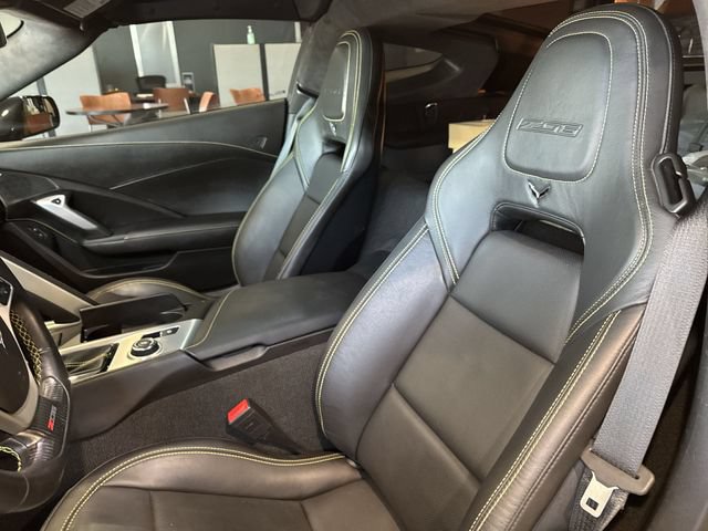 Used 2019 Chevrolet Corvette Z06 RWD image 11