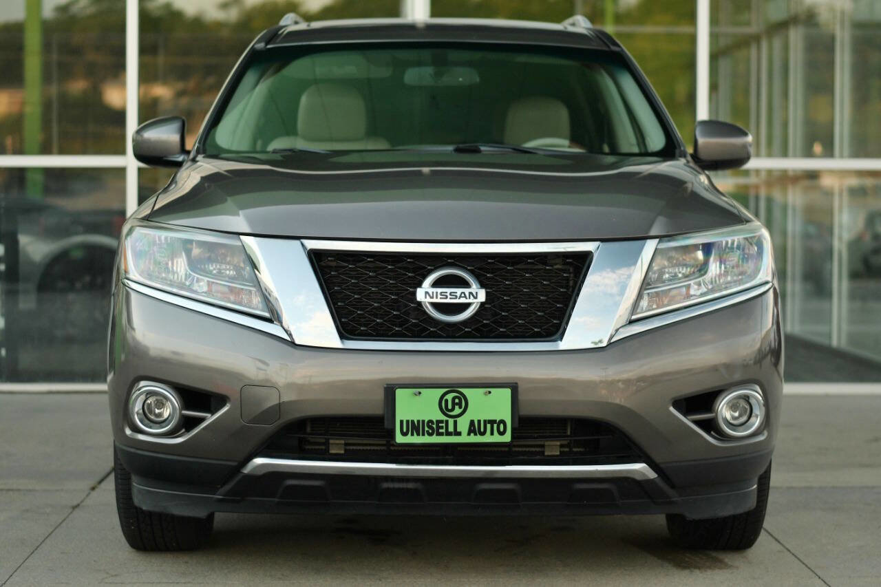 Used 2014 Nissan Pathfinder SL w/ SL Premium Package image 2