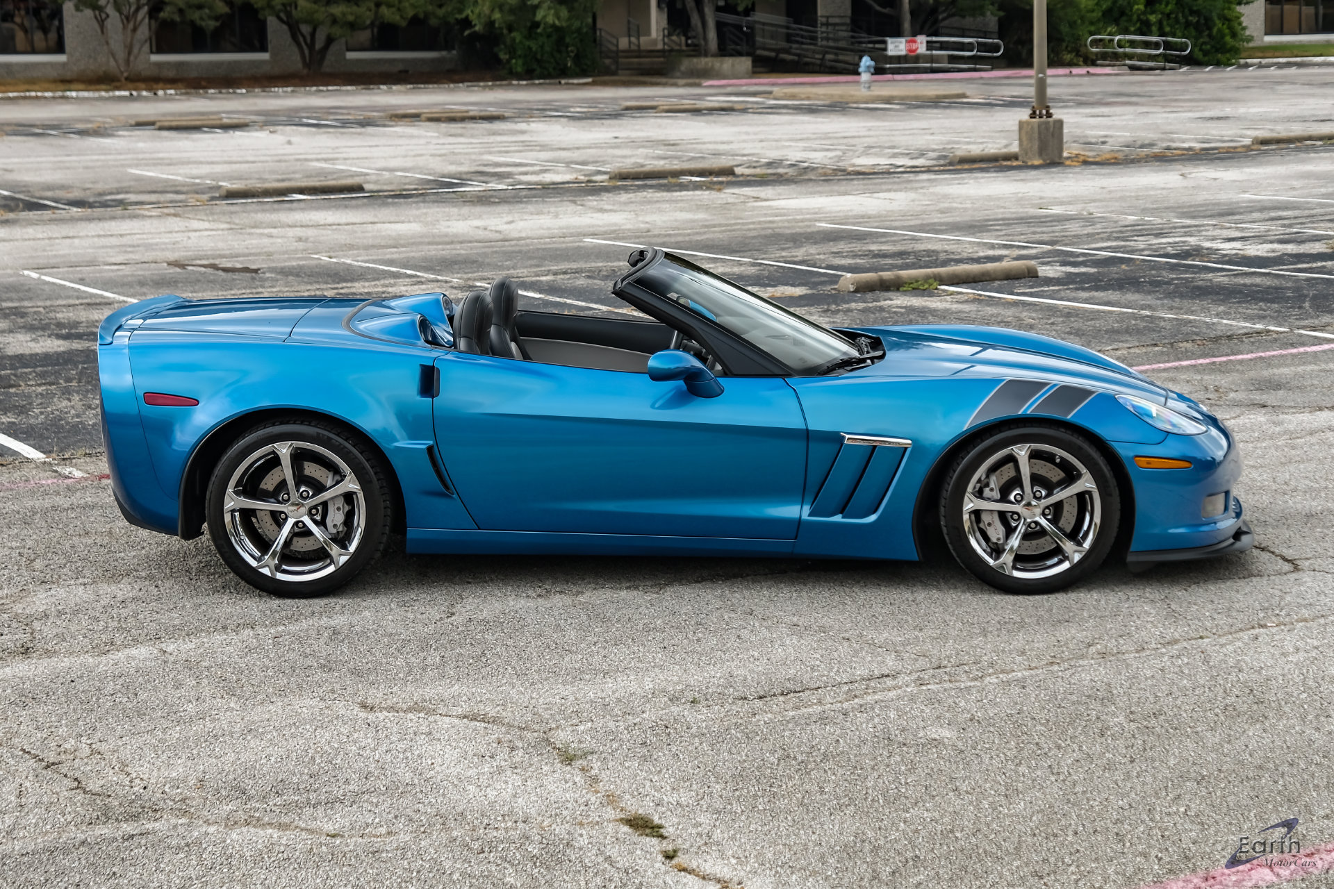 Used 2011 Chevrolet Corvette Grand Sport w/ Preferred Equipment Group RWD image 24